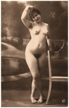 Antique Solo Chicks - N