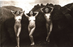 Antique pin babes 2 - N