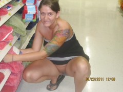 Pussy Shopping 9 - N
