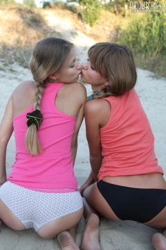 Hot Lesbians Photos - N