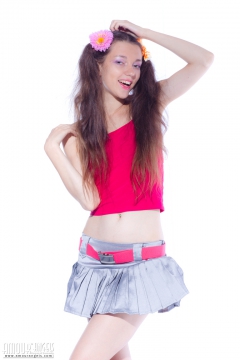 Sexy cutie stripping - N