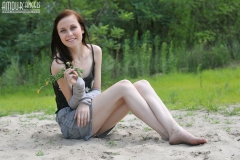 Tempting teen cutie - N