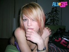 My girlfriend seduced me - N