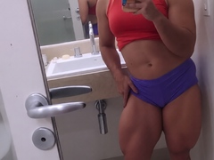 Close up MiLF getting it in the ass