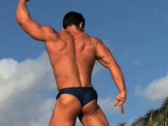 muscle-gay-rimjob-and-cumshot