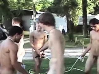 Outdoor jock and twink calisthenics go anal and cumshot