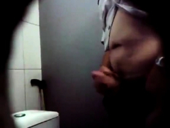 Str8 spy daddy in public toilet