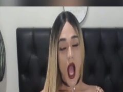 Big dicked tranny webcam solo