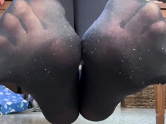 maitresse-madelines-solo-foot-fetish-pov