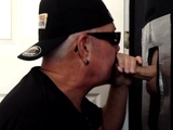 Amateur gloryhole gaydaddy sucks dick
