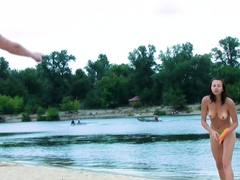 nude-beach-lady-with-her-friends