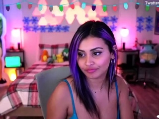 European amateur redhead masturbates on webcam