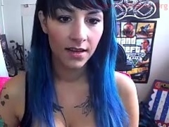 Brunette Solo Webcam Masturbation