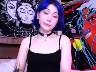 Amateur Webcam Teen Masturbates And Teases