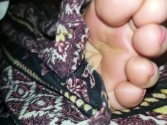 amateur-foot-fetish-girlfriend-sucks-and-gives-a-footjob