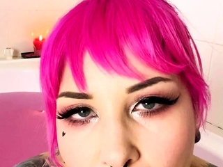 Real amateur teen plays with toys as she masturbates