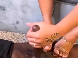 Amateur Foot Fetish Girlfriend Sucks and gives a Footjob