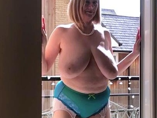 Big boobs milf masturbates with her dildo