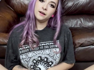 Amateur young teen solo masturbation on her livingroom