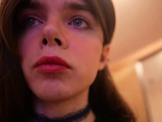 Amateur Webcam Teen Masturbates And Teases