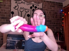 cute-amateur-webcam-teen-girl-toying-pussy-on-webcam