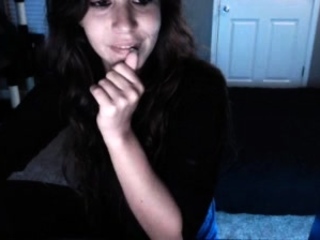 Brunette Solo Webcam Masturbation