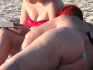 Amazing BBW beach candid