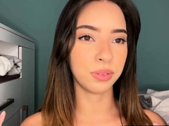 Tasty Pantyhose Babe in Kinky Solo Webcam Show